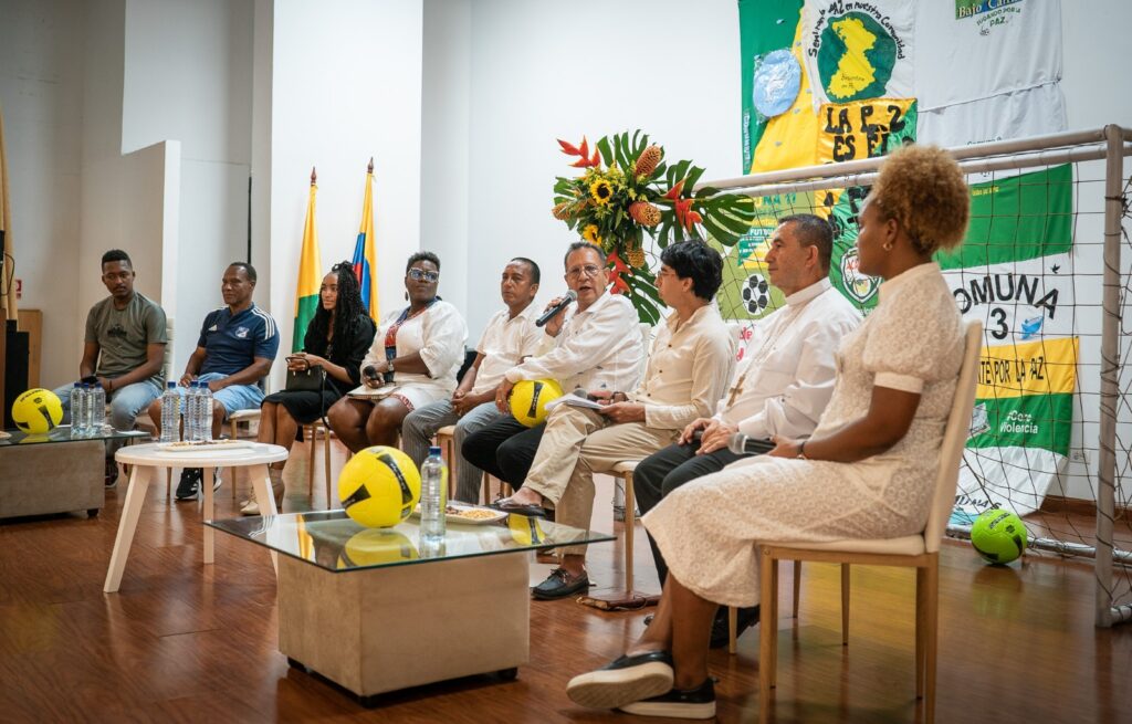 #UnGolContraLaGuerra