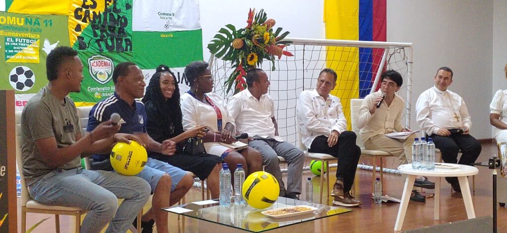 #UnGolContraLaGuerra